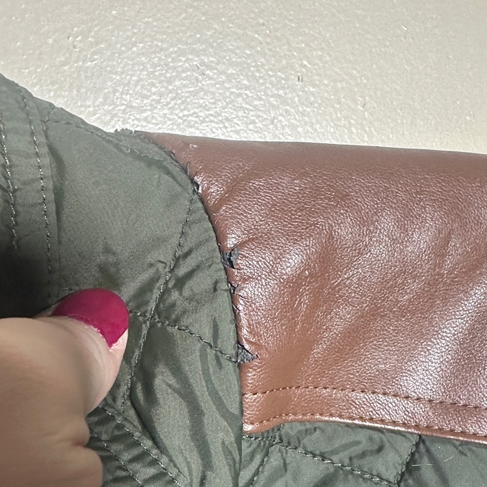 Ralph Lauren Women’s Medium Olive‎ Green Quilted Barn Jacket - Picture 9 of 10